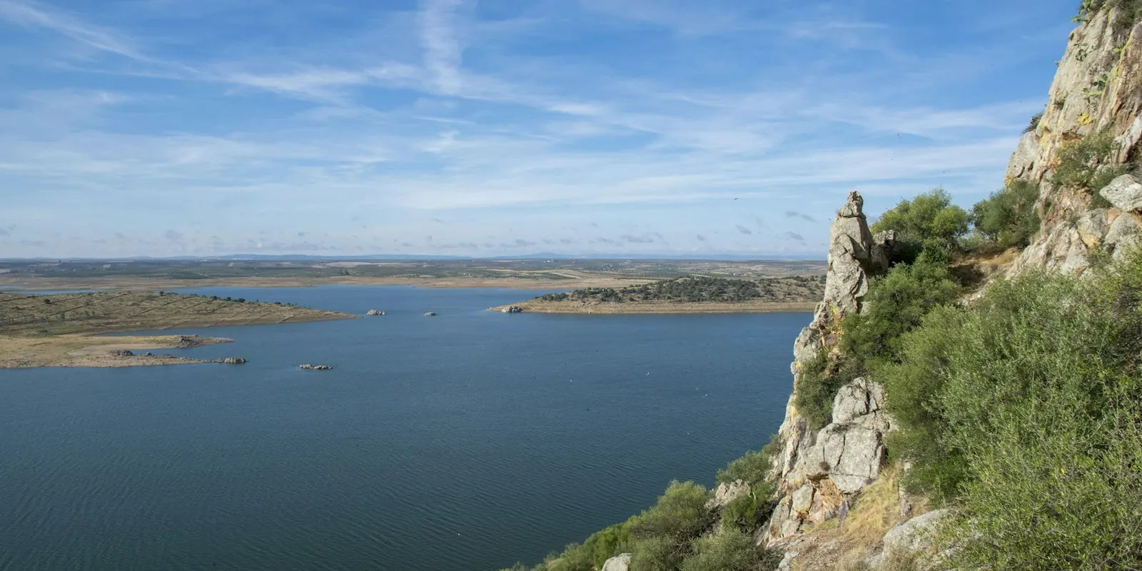 convocatoria tecnico informatica junta Embalse en Extremadura